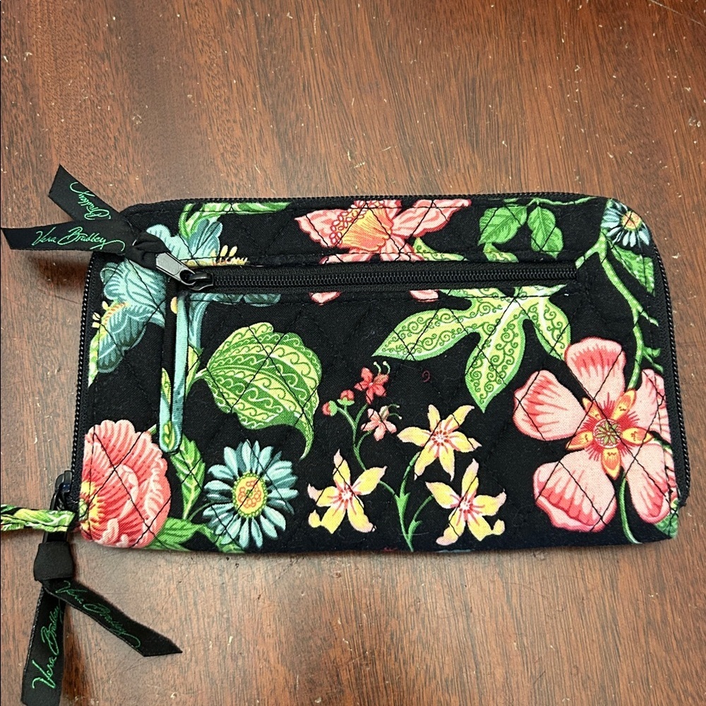 Vera Bradley black floral wallet wristlet NWOT - Picture 3 of 8